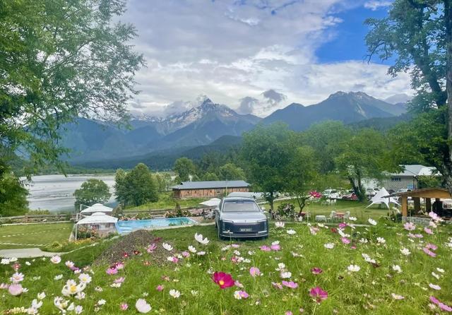 自驾尊界S800珠峰之旅：挑战在路上，风景在前方