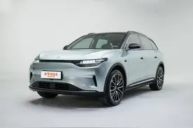 特斯拉全系降价后，小鹏、零跑也紧急跟风？最高优惠超4万...图片