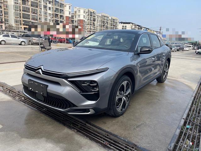 雪铁龙C6降价9万值得买吗