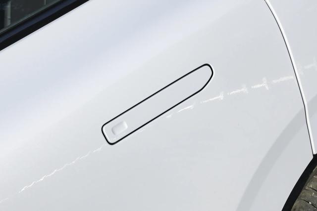 零跑Lafa5上市售9.78万元起