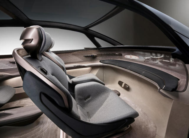 �й�ר�����µ�MPV����׷�������5.5�����3.4�ף������б���