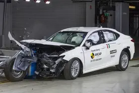 都说日本车铁皮薄不安全，怎凯美瑞拿了第一？图片