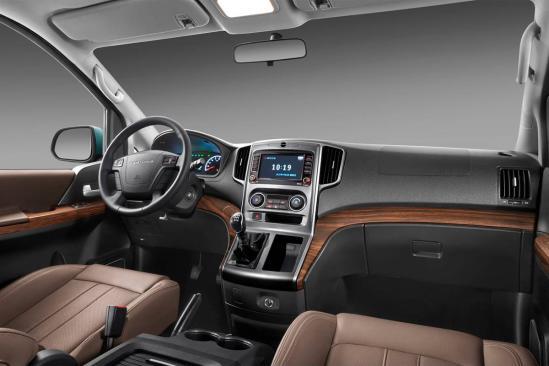 在菱智PLUS面前，瑞风M4可以直接跳过了