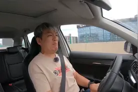 1.5自吸发动机加6AT，动力弱但皮实耐用！视频封面