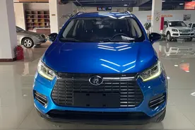 二手比亚迪元EV：续航305公里，一共跑了4.3万公里！图片