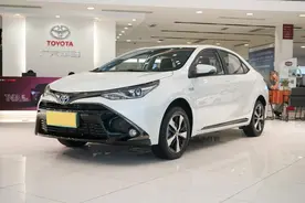 解读雷凌双擎E+次低配，售价20.98万，百公里油耗1.3L，香不香？图片