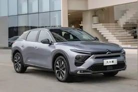 哪一款才是你的菜？东风雪铁龙凡尔赛C5 X车型导购图片