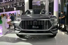 百公里油耗6.9L，畅销国内外供不应求，实拍宋PLUS图片