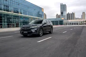 上市三年就换代？本田全新一代皓影告诉你SUV圈有多卷！图片