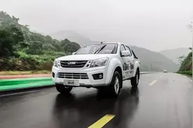 掌握好这些驾驶Tips，积水路段也能安全通过！图片