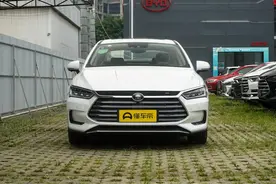 百公里油耗仅1L，零百加速5.9秒，13.69万起售，秦Pro DM全面解析图片