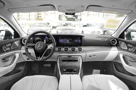 售价63.78万，2.0T爆258马力，体验奔驰CLS 2022款 CLS 300 动感型图片