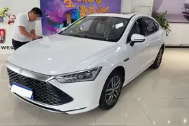 一车难求的秦Plus能买吗？10万就能买到，客观说说优缺点！图片