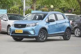 远景X3：小型SUV，搭载1.5L+CVT，售6.89万，适合年轻人图片
