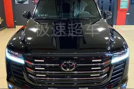 快讯：“黑武士”丰田兰德酷路泽来了，3.5T+空气悬挂，威猛大气图片