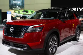 静态体验日产全新探路者，海外售价约人民币21万，比汉兰达更大图片