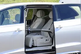 逃离“钢铁森林”，试驾新款上汽大众威然Viloran图片