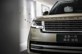 英国皇室首选车型VS加价神车，路虎揽胜对比奔驰G级，选谁？图片