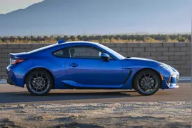 斯巴鲁BRZ，逆流而上图片