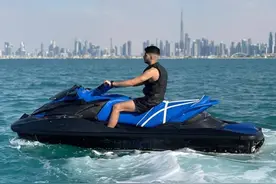 MANSORY迈莎锐Jet Ski 水上摩托艇，108万贵过宝马8系四门轿跑车！图片