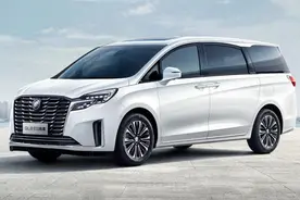 别克GL8，为何不用增程，而采用成本更高的串并联混动？图片