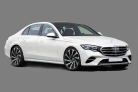 全新奔驰E级长这样？隐藏门把手+神似S级 5系/A6：还能好好玩耍？图片