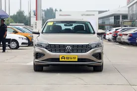 双面貌双姿态，带你看看更年轻的2022款帕萨特图片