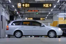 放弃买新车，执意花1万多元买了辆十年车龄的二手别克凯越旅行版图片