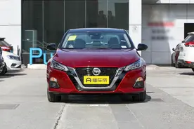 2.0T 243马力，兼顾性能与舒适，东风日产天籁“尚能饭否”？图片
