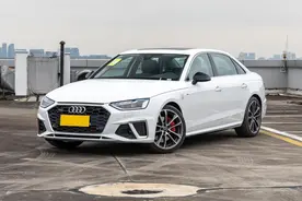 奥迪A4L 45TFSI 臻选动感型：RS外观套件+quattro四驱，香不香？图片