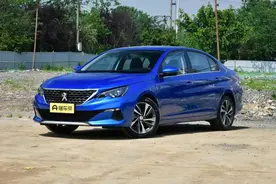 在底盘方面，东风标致408前悬架为麦弗逊式独立悬架图片