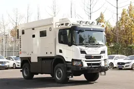 斯堪尼亚P320 4×4越野重卡房车，9.29L发动机1600牛米，C本就能开图片