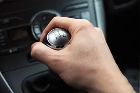手动挡车换挡总顿挫：是爱车在报警！别怪我没提醒你图片