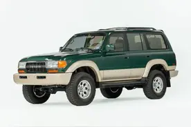 全新打造的V8陆巡LC80，价格比丰田LC300贵两倍图片