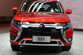 自吸发动机，CVT无级变速，三菱欧蓝德被OUT了？图片