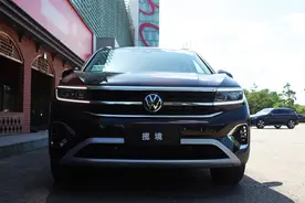 大众揽境试驾：揽境之大 来上仨人躺得下图片