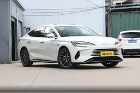 体验比亚迪海豹07 DM-i：1.5升/1.5T插混动力，综合续航2000km图片