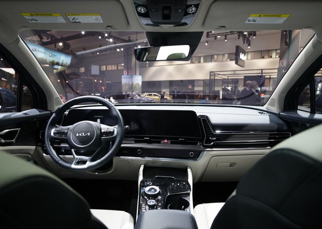 起亚开始发力了？全新KX5曝光，造型霸气，比CR-V更大，或16万起