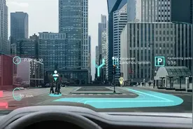 HUD抬头显示是“鸡肋”？真的有车主习惯用吗？图片