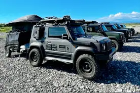 旅居版铃木吉姆尼曝光，新潮霸气，原厂越野套件+四驱，帅气图片