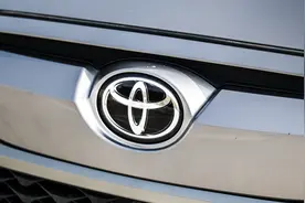 10万出头的丰田SUV，开着咋样？图片