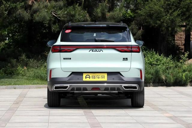 �����춯SUV�³�Ա������𩼫�춯�棬ͽ��������������ʵ����