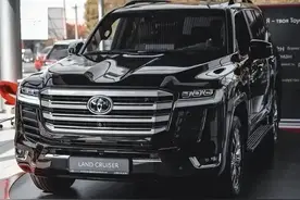 国产丰田陆巡亮相，外观更加气派，这次要加价多少呢？图片