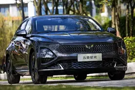 颜值、动力都没落下，8.88万起的五菱星光，值不值得买？图片