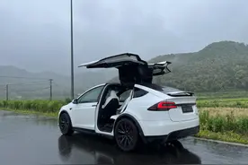 试驾特斯拉Model X Plaid！“地表最强SUV”的速度与激情图片