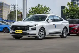 1.5T蒙迪欧降到13.98万起，给你算算一年养车多少钱，养得起吗？图片