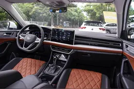 大众速腾新增1.5T超越版，简化部分配置，适合追求性能群体图片