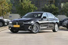 体验最低配的宝马5系，外观漂亮、内饰精美，不抠标回头率也很高图片