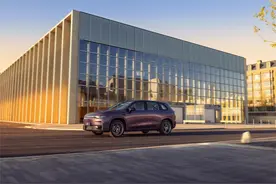 新款零跑C10：“内卷之王”，跳出内卷图片