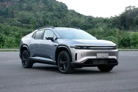 新车 | 搭载1.5T增程器/或30万元起售，长安启源E07增程版实车曝光图片